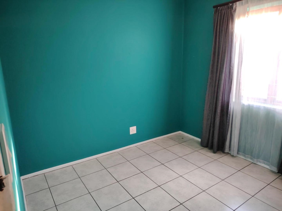 To Let 2 Bedroom Property for Rent in Morgenster Western Cape